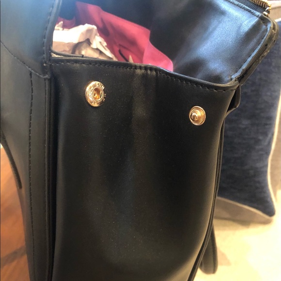 PRISTINE NWT! Black Shiraleah Chicago Mid-Size Tote (Vegan Leather Ella Style) - Picture 4 of 9